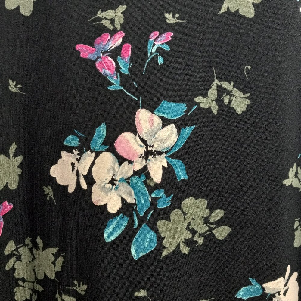 J.Jill Blouse Tunic Womens Size L Black Floral Long Flowy Knit Top Stretch - Picture 3 of 11